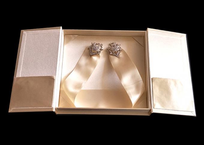 Golden Wedding Gift Packing Book Shaped Box With Ribbon Environmental ODM