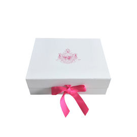 China Ribbon Paper Gift Box Elegant White Collapsible Cardboard With Rectangle Shape factory