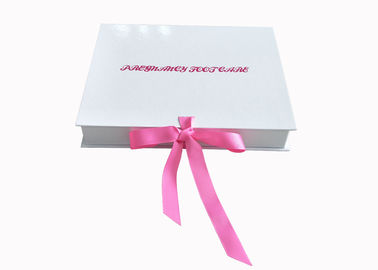 China Ribbon Closure Folding Gift Boxes White Glossy Insole Packaging Box For Women factory