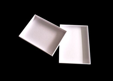 White Flat Pack Gift Boxes , Rigid Gift Boxes With Lids For Apparel Packing supplier