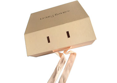 Nude Color Printing Folding Gift Boxes Ribbon Magnet For Wedding Dress supplier