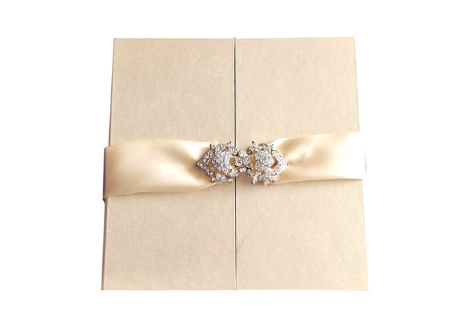 Wedding Invitation Decorative Gift Boxes 2 Sides Open Custom Design With Ribbon